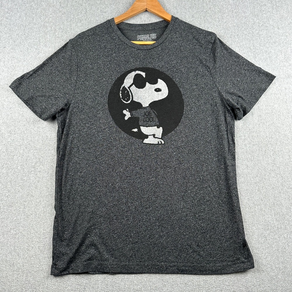 Peanuts T-Shirt Mens XL Joe Cool Snoopy Gray Graphic Peanuts Worldwide - Picture 2 of 8
